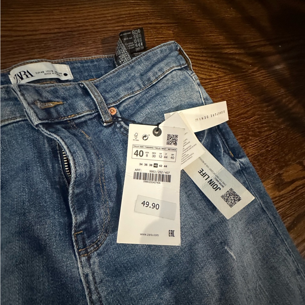 NWT Zara Blue Jeans Size 30